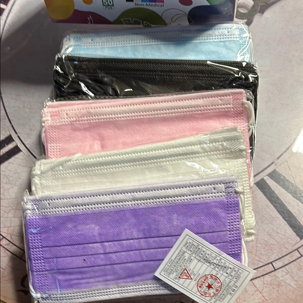 Five Colors Disposable Face Masks